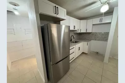 532 NW 11th Ave, Unit #B, Boynton Beach, FL 33435 - Photo 1