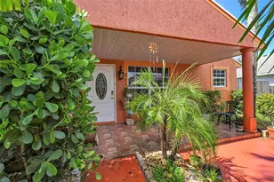 8650 SW 16th St, Pembroke Pines, FL 33025 - Photo 1