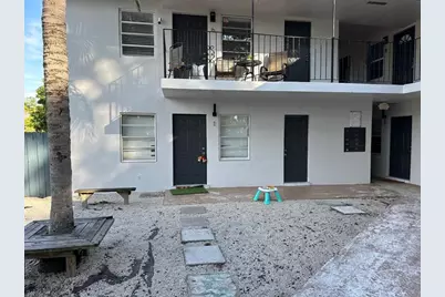 600 NE 46th Court #3, Oakland Park, FL 33334 - Photo 1