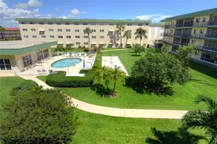 804 SE 7th St, Deerfield Beach, FL 33441 - Photo 1