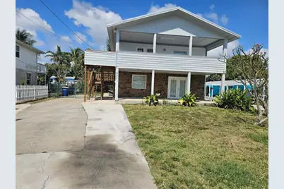 337  Hernando  Street  337  Hernando  Street, Fort Pierce, FL 34949 - Photo 1