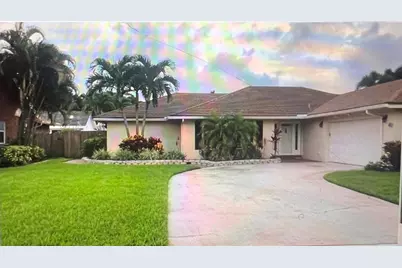 17265  Lake Park Rd, Boca Raton, FL 33487 - Photo 1