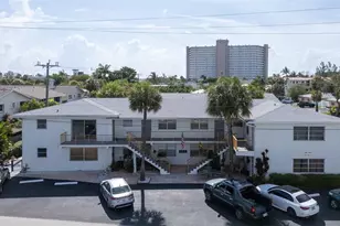 1907 NE 4th St, Deerfield Beach, FL 33441 - Photo 1