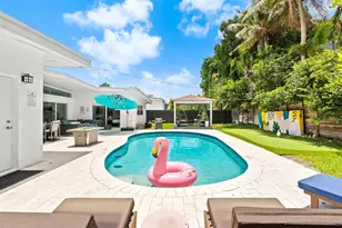 20000 Highland Lakes Blvd, Miami, FL 33179 - Photo 1