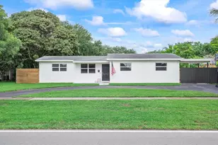 415 NW 46th Ave, Plantation, FL 33317 - Photo 1