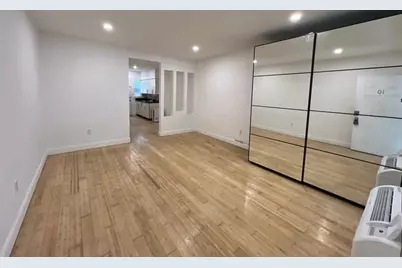 8080  Tatum Waterway Dr, Unit #10, Miami Beach, FL 33141 - Photo 1