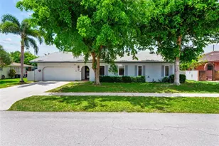 1544 NW 9th St, Boca Raton, FL 33486 - Photo 1