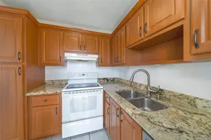 2555 NE 11th St, Fort Lauderdale, FL 33304 - Photo 1