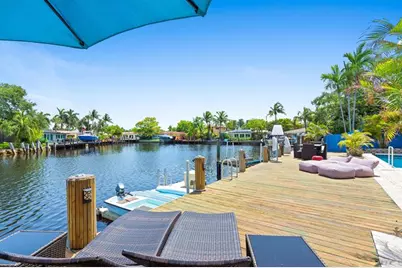 2024 NE 24th Street, Wilton Manors, FL 33305 - Photo 1