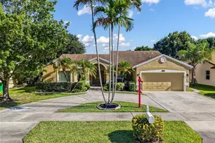 9770 SW 15th Dr, Davie, FL 33324 - Photo 1