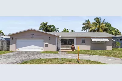 404 SE 7th Avenue, Deerfield Beach, FL 33441 - Photo 1