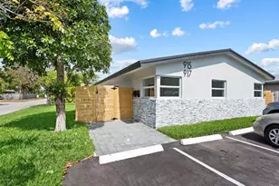 915 NE 9th St, Pompano Beach, FL 33060 - Photo 1