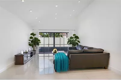 21190  Mainsail Cir, Unit #A11, Miami, FL 33180 - Photo 1