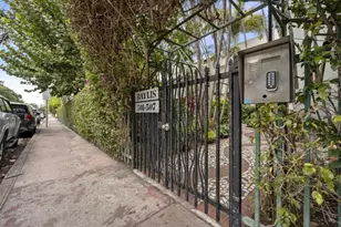 503 12th St, Miami Beach, FL 33139 - Photo 1