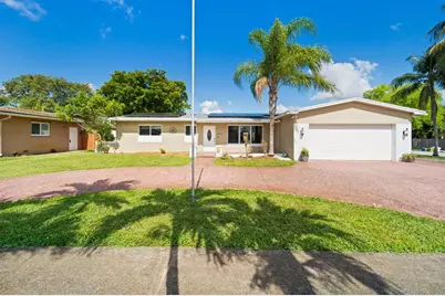 610 NW 93rd Ave, Pembroke Pines, FL 33024 - Photo 1