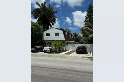 2807 NW 11th St, Miami, FL 33125 - Photo 1