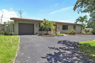 2141 NE 49th St, Lighthouse Point, FL 33064 - Photo 1