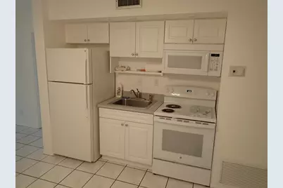 2700  Riverside Dr, Unit #202B, Coral Springs, FL 33065 - Photo 1