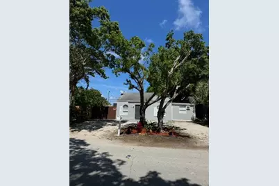 7870  Loomis St, Lantana, FL 33462 - Photo 1