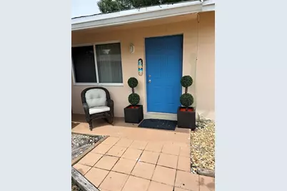 571 NE 34th St, Oakland Park, FL 33334 - Photo 1