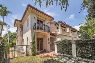 2727 NE 20th Ct, Fort Lauderdale, FL 33305 - Photo 1