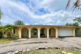 7020 Plantation Rd, Plantation, FL 33317 - Photo 1
