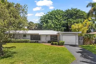 2161 NE 35th St, Lighthouse Point, FL 33064 - Photo 1