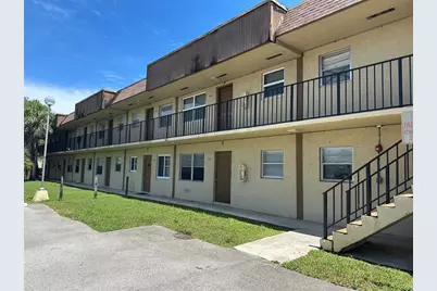 402  Lakeside Dr, Unit #206, Margate, FL 33063 - Photo 1