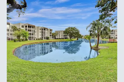 9330 Lagoon Place #301, Davie, FL 33324 - Photo 1