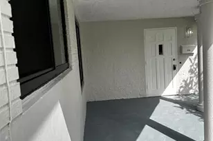 230 NE 21st St, Boca Raton, FL 33431 - Photo 1