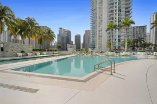 90 SW 3rd St, Miami, FL 33130 - Photo 1