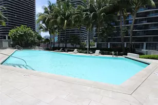 88 SW 7th St, Miami, FL 33130 - Photo 1