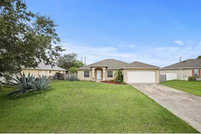 565 SW Undallo Rd, Port Saint Lucie, FL 34953 - Photo 1