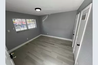 284 NW 82nd St, Unit #3, Miami, FL 33150 - Photo 1