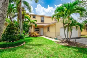 170 NW 207th Way, Pembroke Pines, FL 33029 - Photo 1