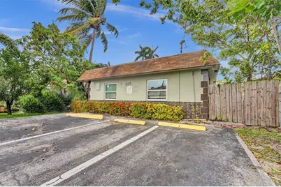 232 SE 9th Ave, Unit #1, Pompano Beach, FL 33060 - Photo 1