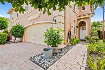 5157  Meadow Oaks Dr, Unit #5157, Coconut Creek, FL 33073 - Photo 1