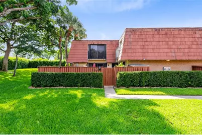 413  Live Oak Ln, Unit #413, Boynton Beach, FL 33436 - Photo 1