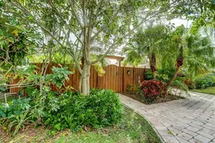 904 NE 18th St, Fort Lauderdale, FL 33305 - Photo 1