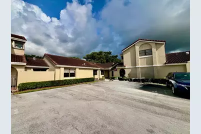 17034 NW 66th Ct, Hialeah, FL 33015 - Photo 1