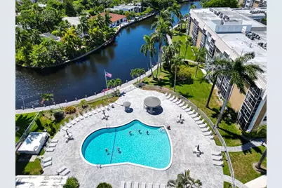 3050 NE 16th Ave, Unit #706, Oakland Park, FL 33334 - Photo 1