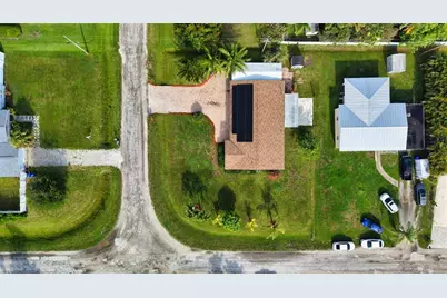 2806  13th St, Vero Beach, FL 32960 - Photo 1