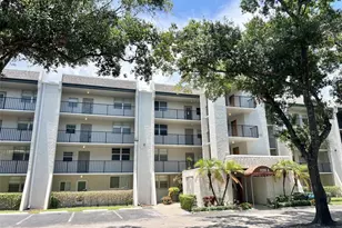 9235 Lagoon Pl, Davie, FL 33324 - Photo 1