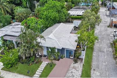 339 Dartmouth Drive, Lake Worth Beach, FL 33460 - Photo 1