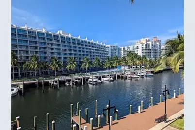 3001 NE 185th St, Unit #311, Miami, FL 33180 - Photo 1