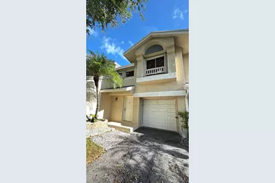 2126 W Discovery Cir, Deerfield Beach, FL 33442 - Photo 1