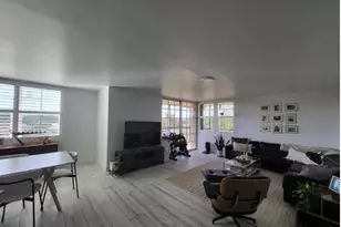 3800 N Hills Dr, Hollywood, FL 33021 - Photo 1