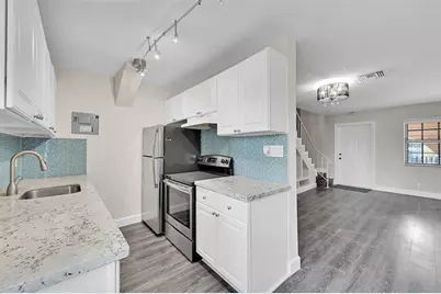 905 NE 28th St, Unit #202, Wilton Manors, FL 33334 - Photo 1