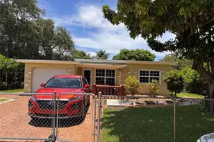 2547 Thomas St, Hollywood, FL 33020 - Photo 1