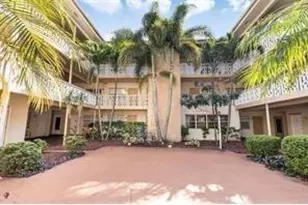 1958 Monroe St, Hollywood, FL 33020 - Photo 1